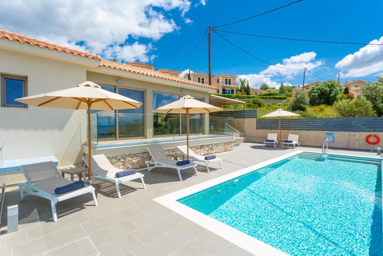 Villa Lassi Illios อาร์กอสโตลี ภายนอก รูปภาพ